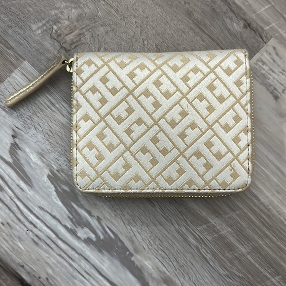 Tommy Hilfiger Wallet - Picture 3 of 6